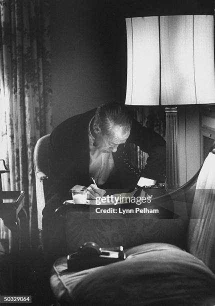 Johnson & Johnson # 6902317